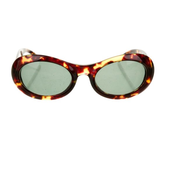 gucci sunglasses w case and wipe